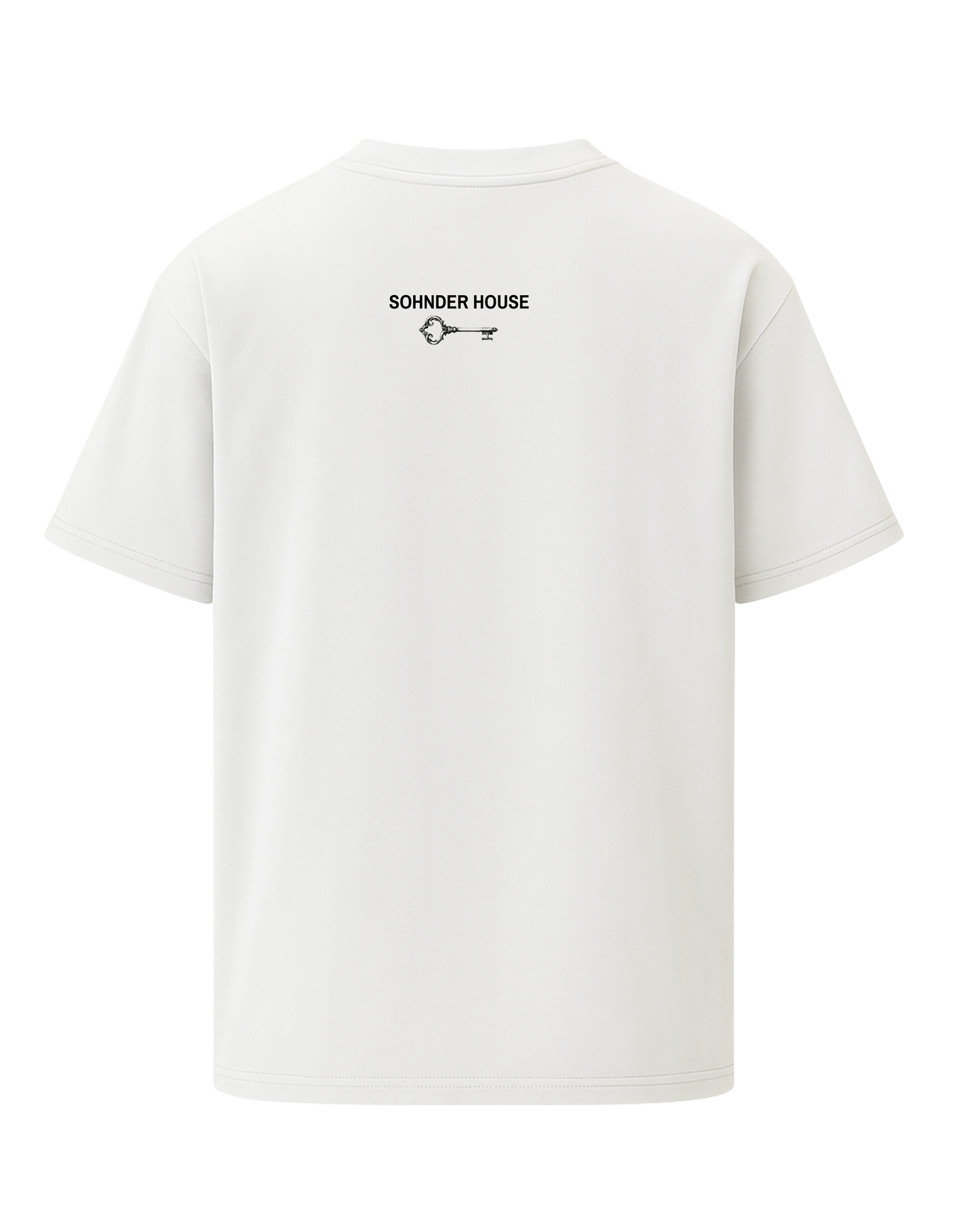 White semi oversize t shirt